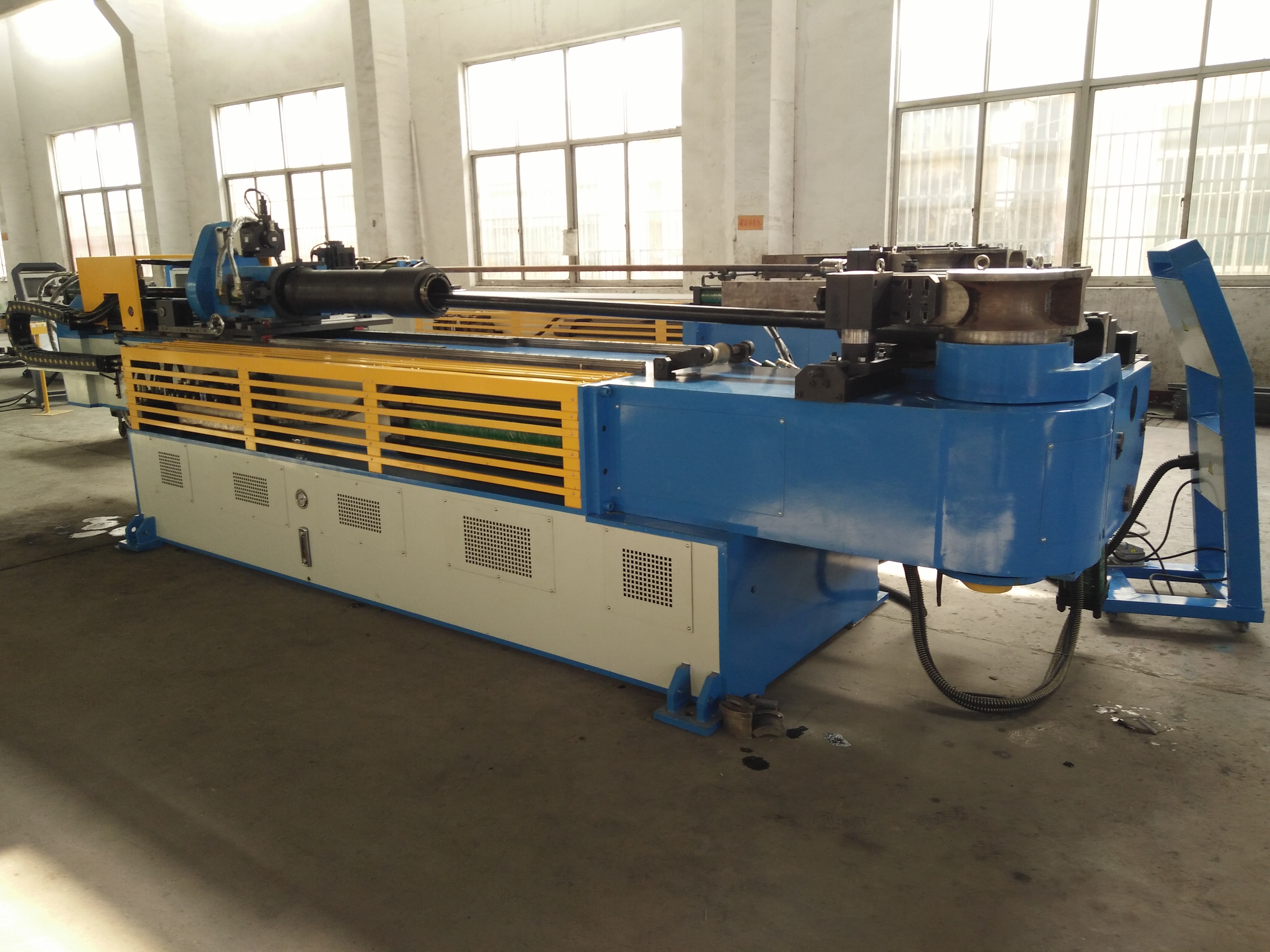 CNC-Rohrbiegemaschine mit großem Durchmesser GM-SB-129CNC